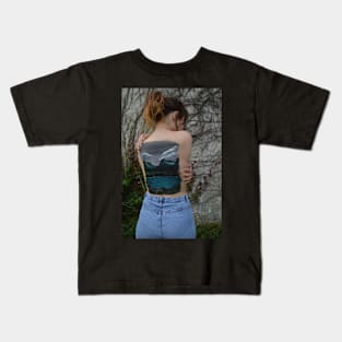 A Painting on Justine's back Kids T-Shirt